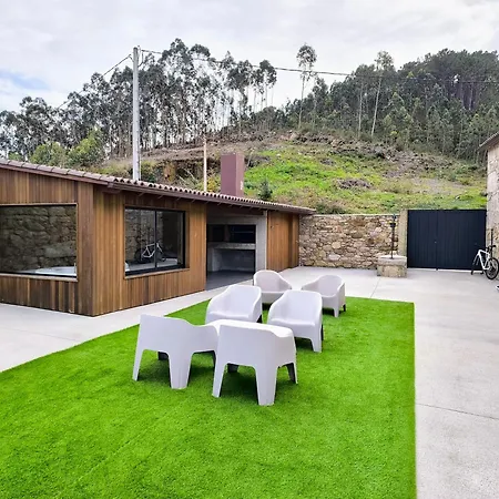 A Casa De Elisa Laxe